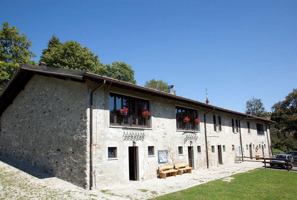 Auberge de jeunesse Rifugio Alpetto Di Torno à Sormano Extérieur photo